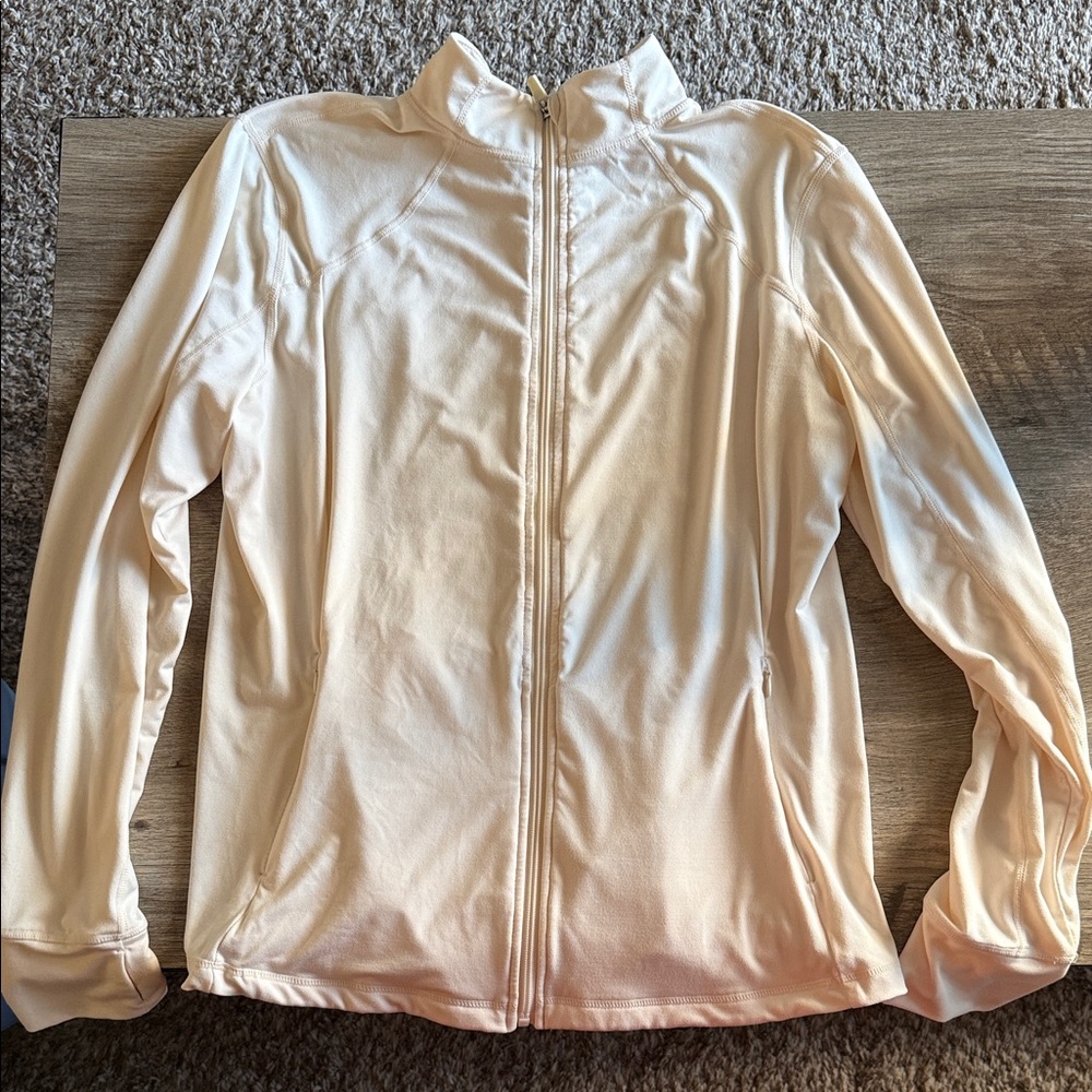 Amazon Essentials Women's Light Cream Utility Jacket